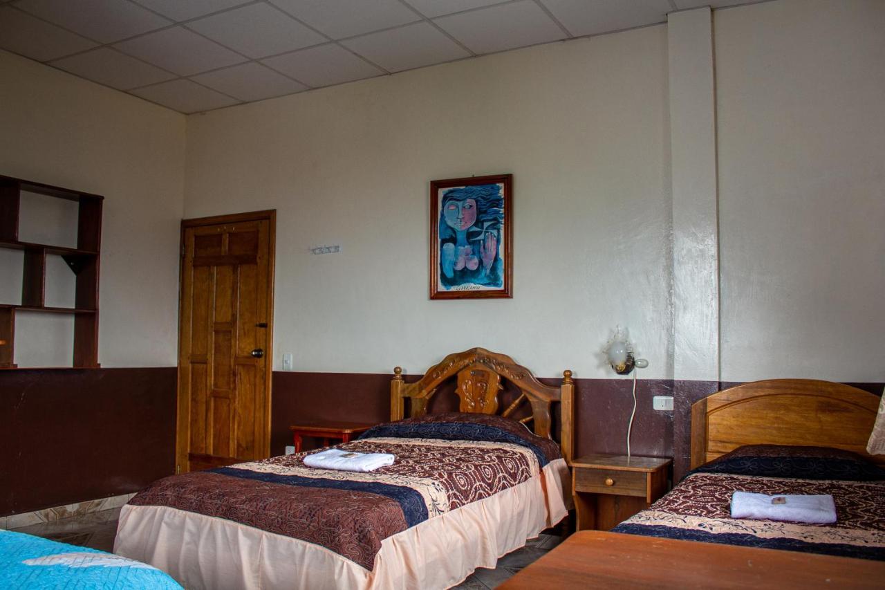 Hostal Limoncocha Tena Eksteriør billede